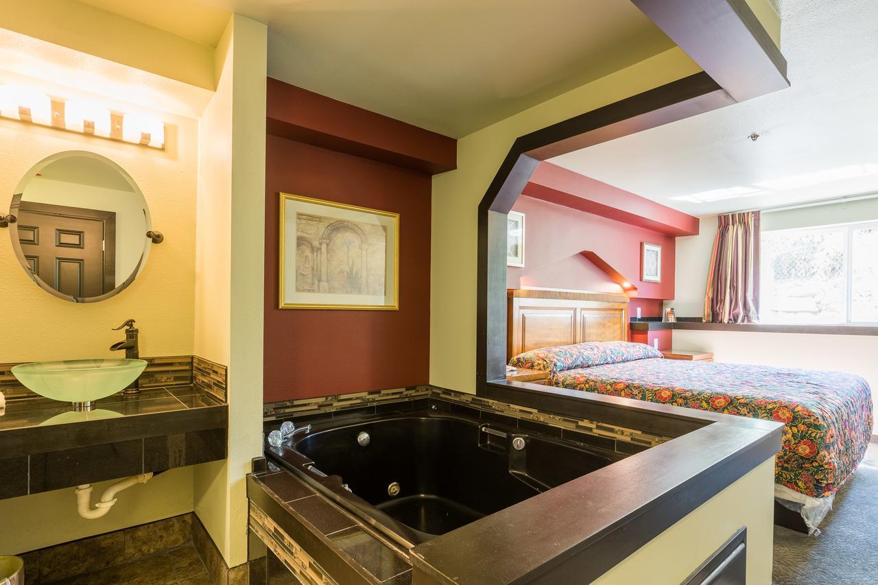 Bay City Inn Беллингхэм Экстерьер фото